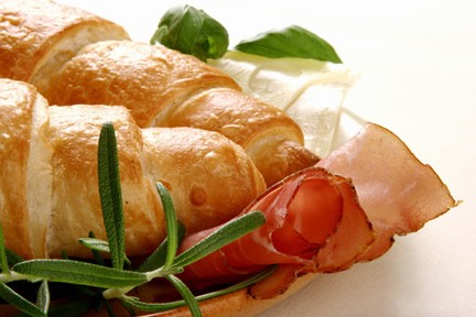 Bacon croissant