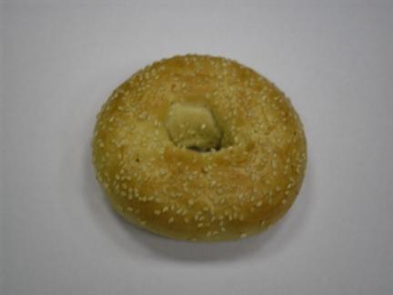 Bagel-szezámmaggal szórt